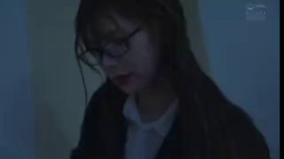 视频矩阵和闺蜜到健身房里面练瑜伽 被男子偷看发现被捉做爱